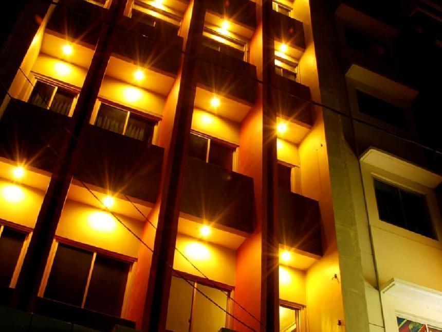 Hotel Wisata Παλεμπάνγκ Εξωτερικό φωτογραφία